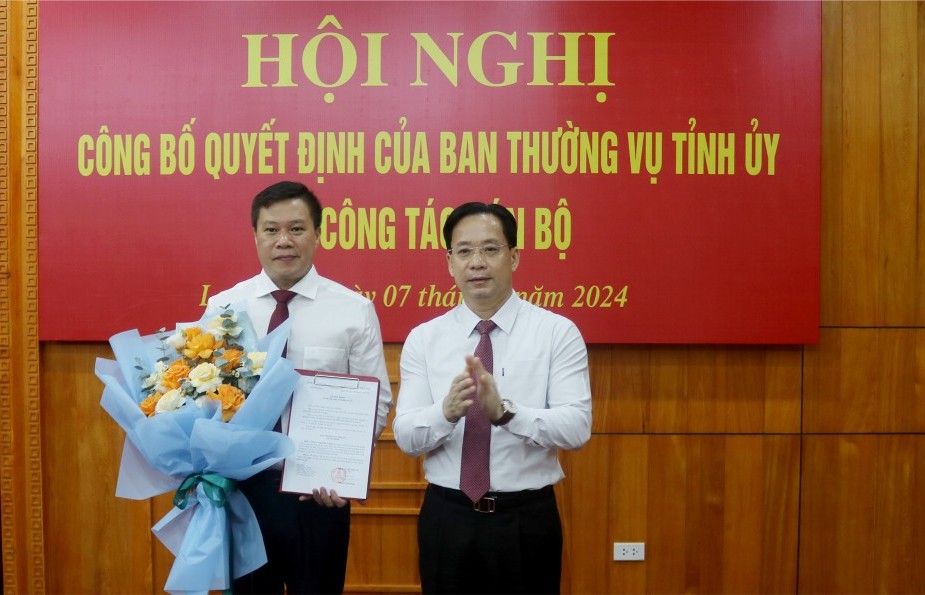 Ông Đinh Đức Chính giữ chức vụ Chánh văn phòng Tỉnh ủy Lạng Sơn