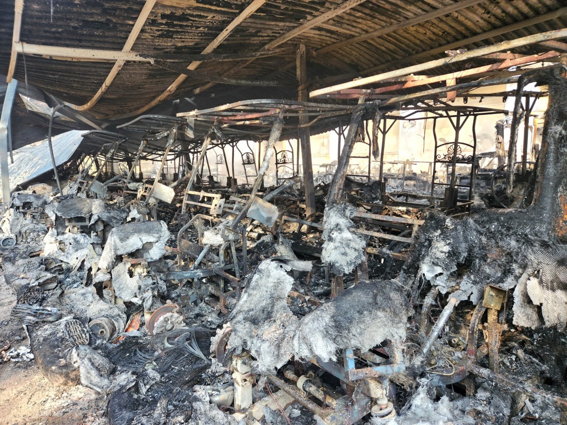 Quảng Nam: 40 xe điện du lịch bị cháy trơ khung