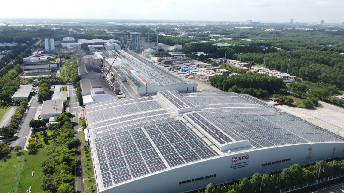 Hệ thống điện mặt trời tại Vina Kraft cung cấp nguồn năng lượng sạch, góp phần giảm thải lượng khí nhà kính (Ảnh: SCG)