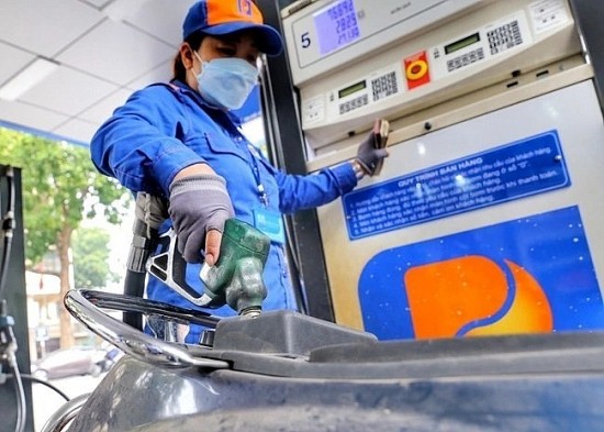 Giá xăng dầu hôm nay ngày 15/5/2024: Giá dầu thế giới “quay xe” giảm mạnh khi công bố dữ liệu lạm phát