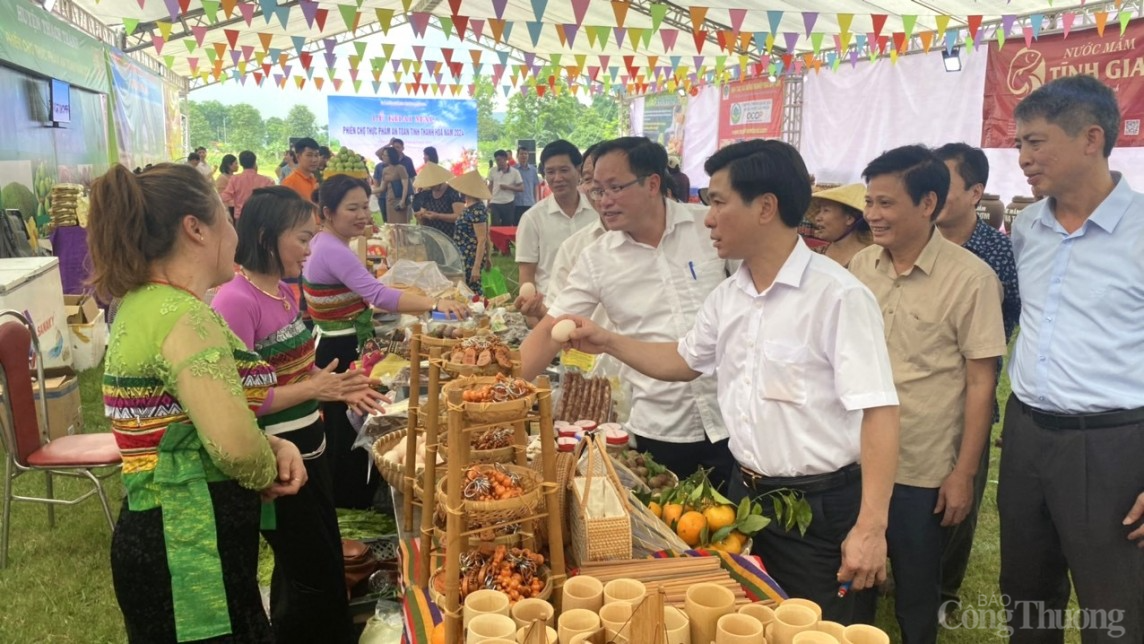 Thanh Hóa: Hàng loạt sản phẩm OCOP hội tụ tại Phiên chợ thực phẩm an toàn năm 2024