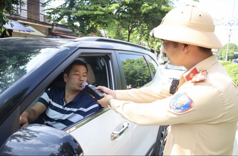 Lạng Sơn: Nhiều cán bộ, công chức vi phạm nồng độ cồn khi lái xe bị xử lý