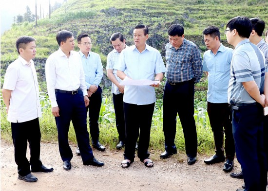 Chủ tịch tỉnh Hà Giang kiểm tra một số dự án đầu tư ở Mèo Vạc