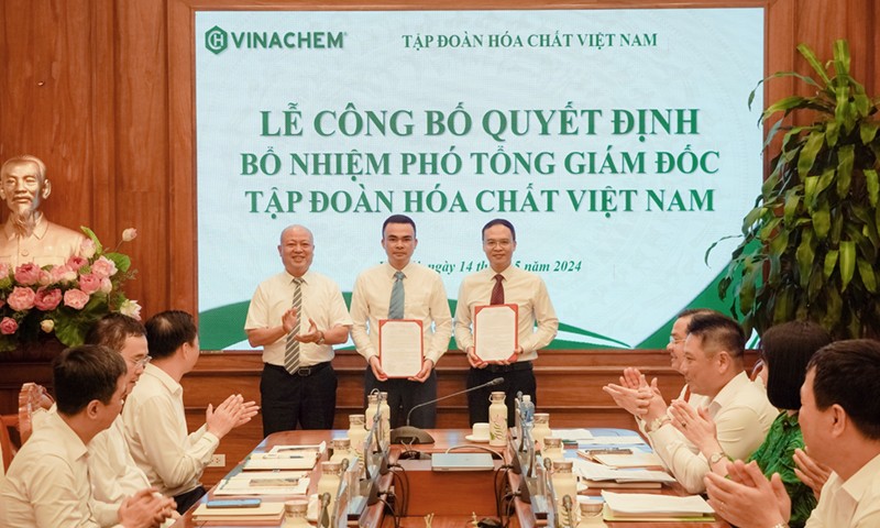 Công bố Quyết định bổ nhiệm 2  Phó Tổng giám đốc Tập đoàn Hóa chất Việt Nam