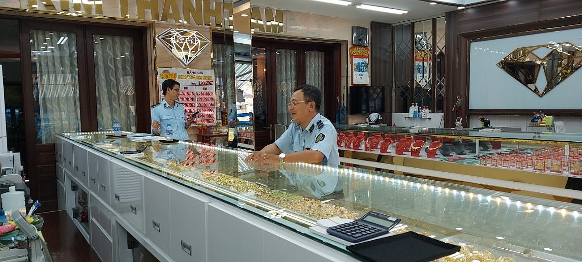 TP. Hồ Chí Minh: Quản lý thị trường kiểm tra 35 cơ sở kinh doanh vàng phát hiện nhiều sai phạm