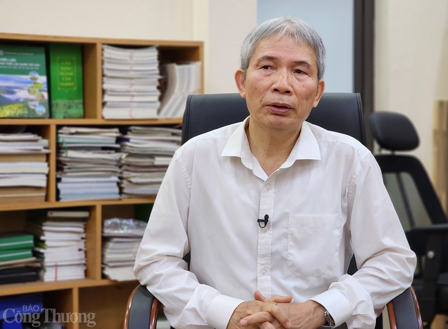 Ông Ngô Sỹ Hoài - Phó Chủ tịch  kiêm Tổng thư ký Hiệp hội Gỗ và Lâm sản Việt Nam