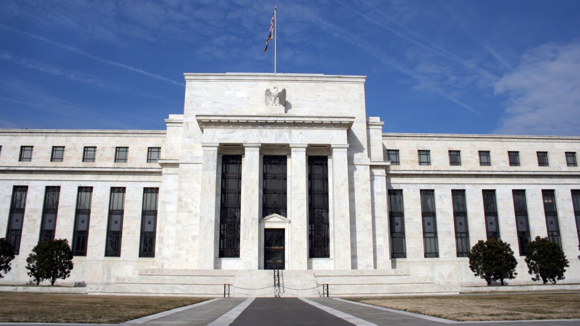 Các quan chức FED cảnh báo: Lạm phát chưa ổn định để hạ lãi suất