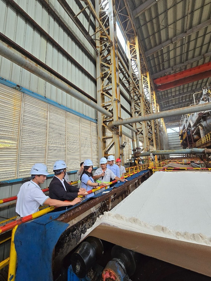 Đoàn công tác của Phân bón Cà Mau thăm dây chuyền sản xuất của Công ty Sino – Agri Potash 