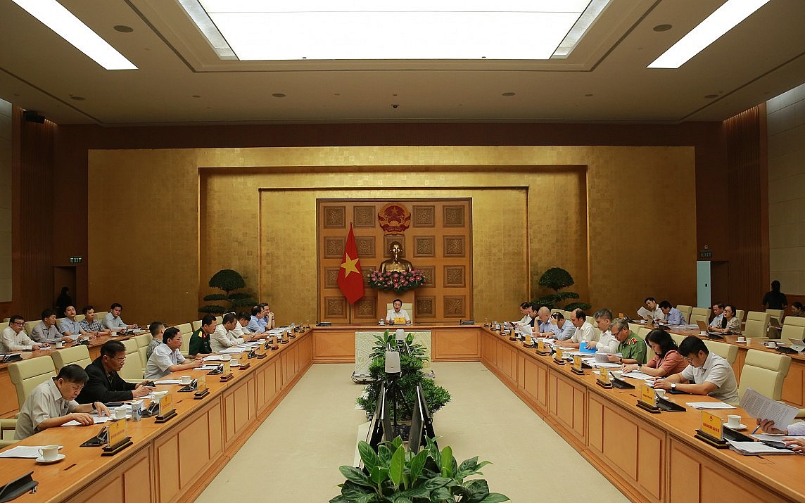 Phó Thủ tướng Trần Hồng Hà: Nghiên cứu sử dụng nguồn lực phát triển nhà ở xã hội thống nhất, tập trung