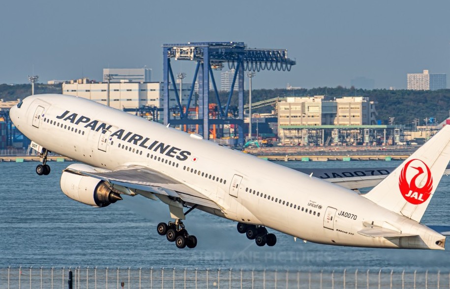 Nhật Bản cảnh báo hãng hàng không Japan Airlines sau loạt sự cố máy bay