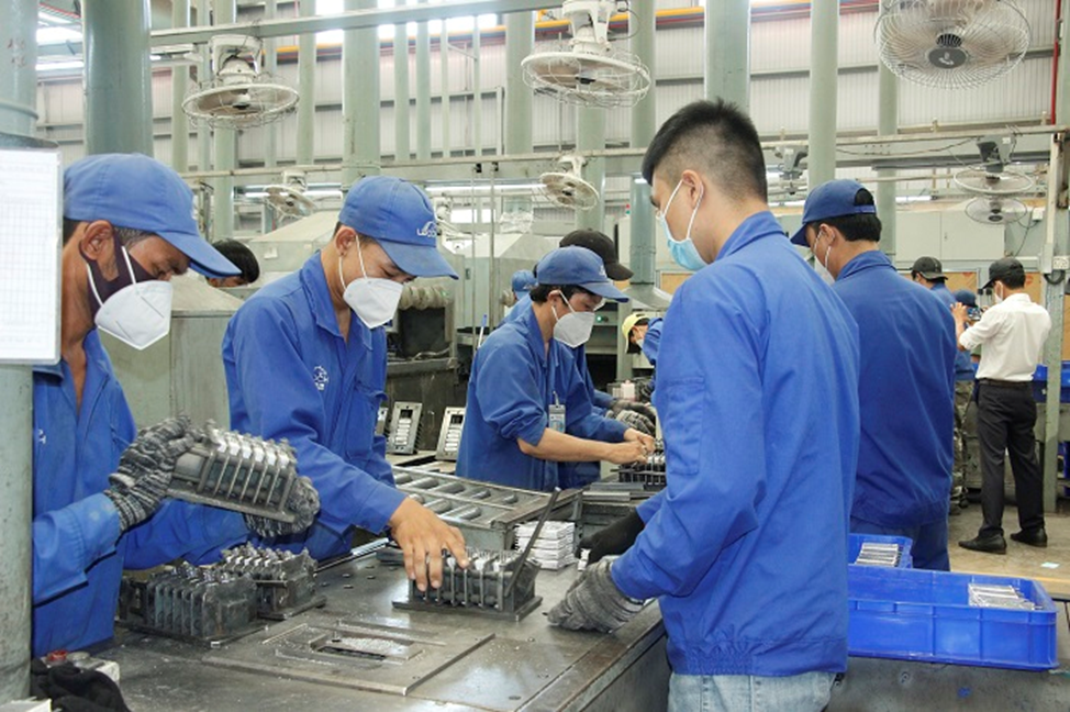 “Kích” sản xuất công nghiệp đạt mục tiêu tăng trưởng