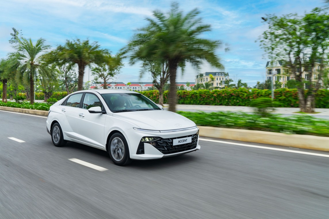Hyundai Accent hoàn toàn mới có mặt trên thị trường, giá thấp nhất 439 triệu đồng
