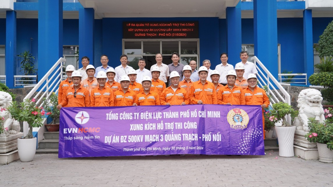Hàng trăm kỹ sư, công nhân EVNHCMC tiếp sức thi công đường dây 500kV mạch 3 Quảng Trạch - Phố Nối