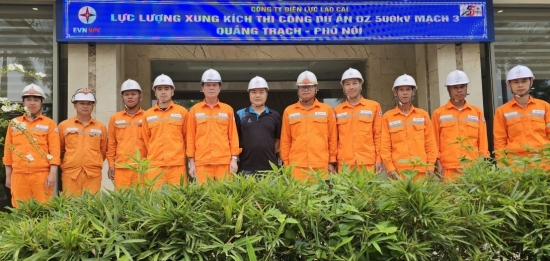 Đội xung kích PC Lào Cai lên đường hỗ trợ thi công đường dây 500kV mạch 3