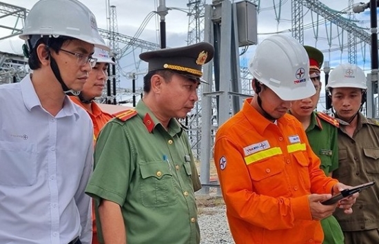 Bình Thuận: Bảo đảm an toàn hệ thống truyền tải điện 500kV trước mùa cao điểm