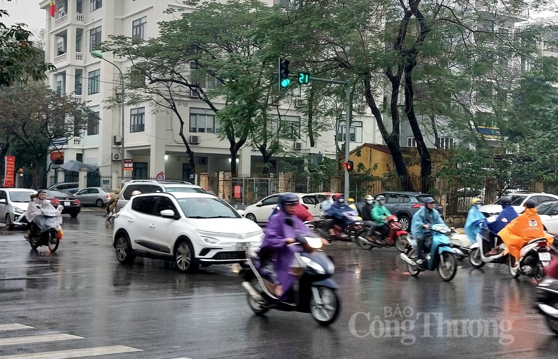Dự báo thời tiết Hà Nội hôm nay 5/6/2024: Hà Nội giảm nhiệt, mưa dông, đề phòng lốc, sét, mưa đá