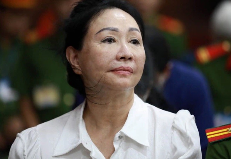 Đề nghị truy tố bà Trương Mỹ Lan thêm tội rửa tiền