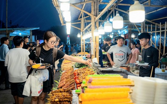Thừa Thiên Huế: Thu hút lượng lớn du khách đến với Festival Huế 2024