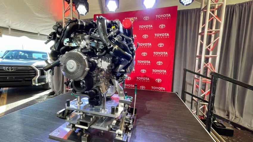Toyota đầu tư gần 300 triệu USD mở rộng nhà máy động cơ tại Alabama