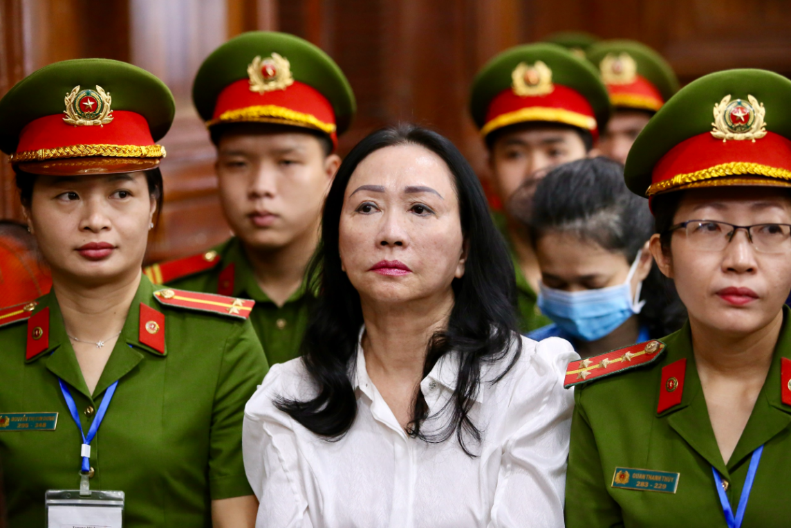Chủ tịch Vạn Thịnh Phát Trương Mỹ Lan bị cáo buộc vận chuyển hơn 4,5 tỷ USD qua biên giới