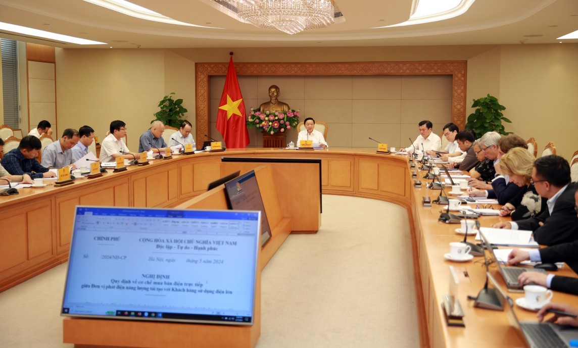 Phó Thủ tướng Trần Hồng Hà tiếp tục cho ý kiến về cơ chế mua bán điện trực tiếp