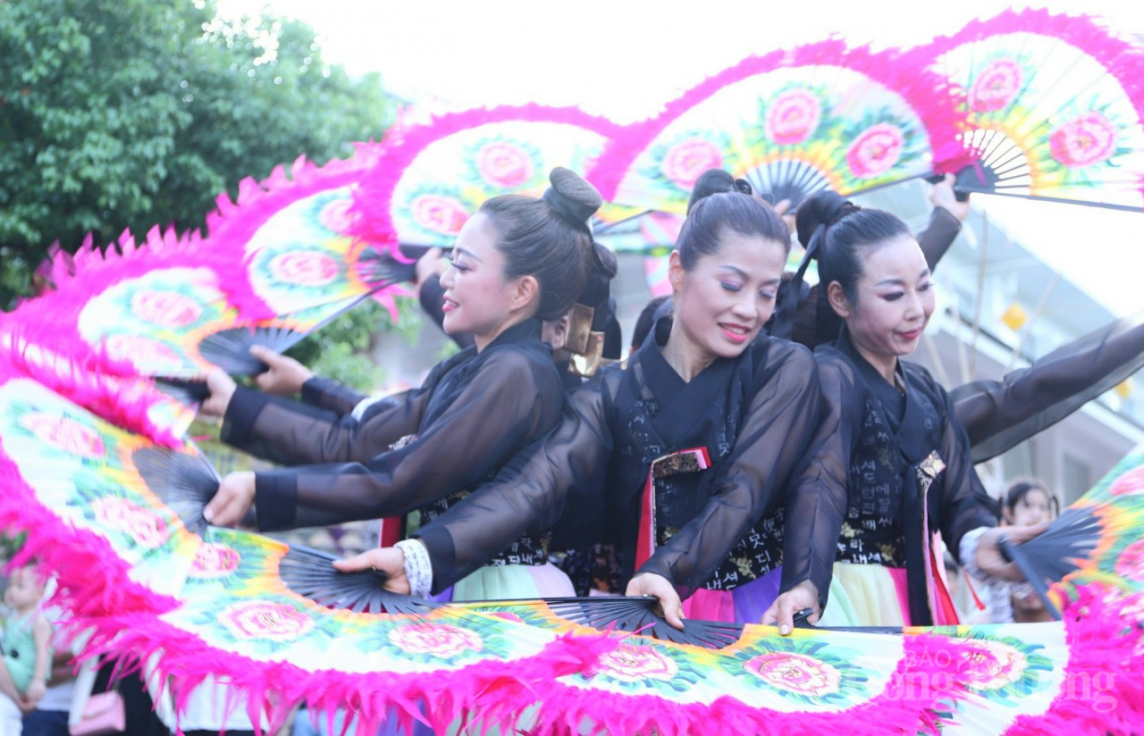 Lễ hội đường phố Festival Huế 2024: Nơi giao thoa các nền văn hoá thế giới