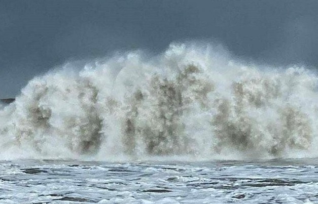 Dự báo thời tiết biển hôm nay 9/6/2024: Mưa rào và dông, lốc xoáy, gió giật mạnh trên biển