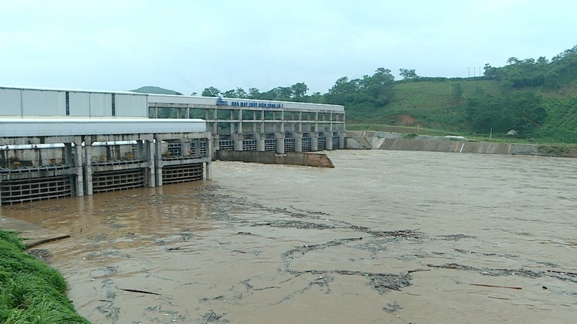 Đồng loạt xả lũ 3 nhà máy thủy điện ở Tuyên Quang