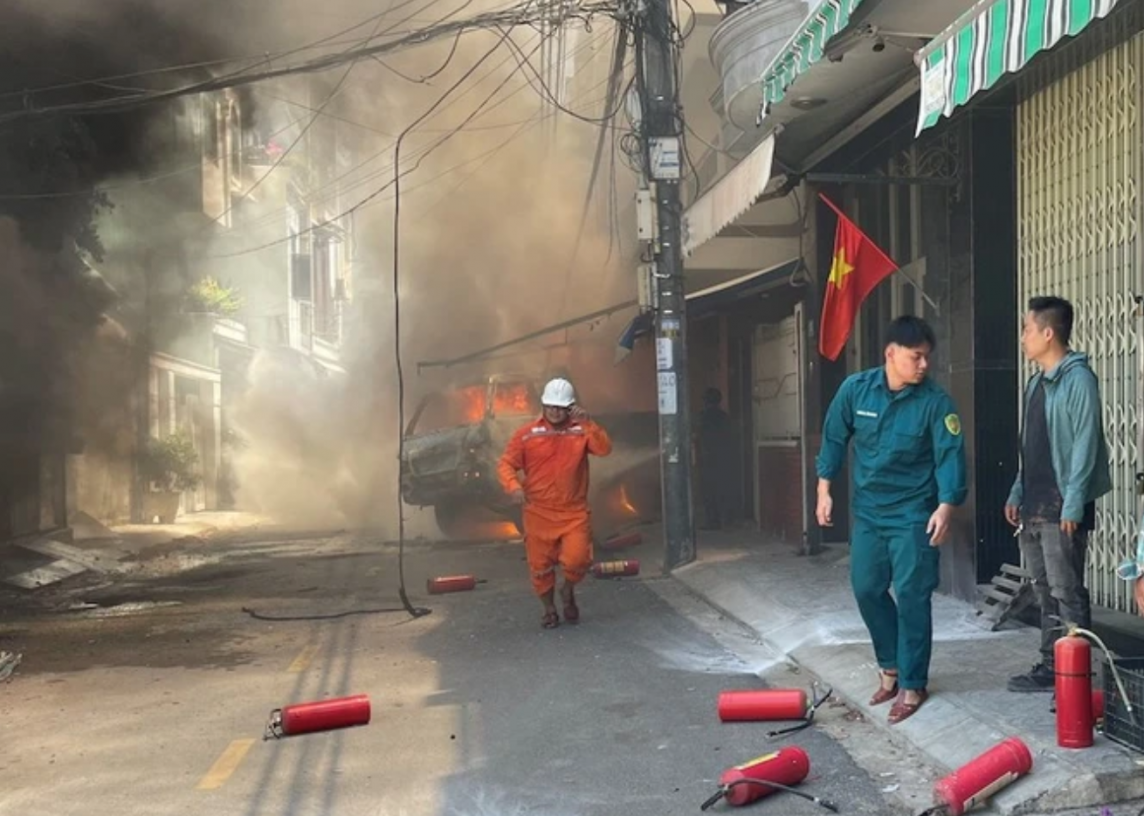 Đà Nẵng: Cháy liên hoàn trong khu dân cư, người dân một phen hốt hoảng