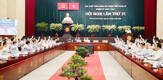 Bàn nhiều nội dung quan trọng phát triển kinh tế - xã hội