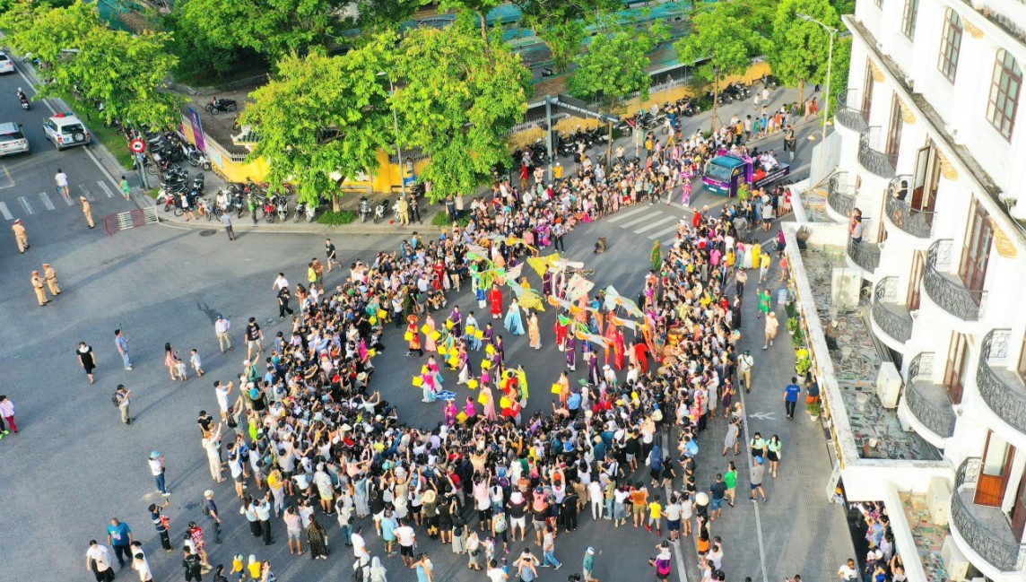 Thừa Thiên Huế: “Sức hút” từ Tuần lễ Festival Huế 2024