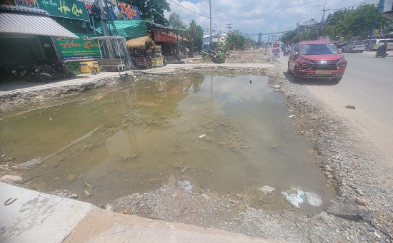 TP. Hồ Chí Minh: Khốn khổ vì nhà thầu đột ngột dừng thi công dự án đường Lương Định Của