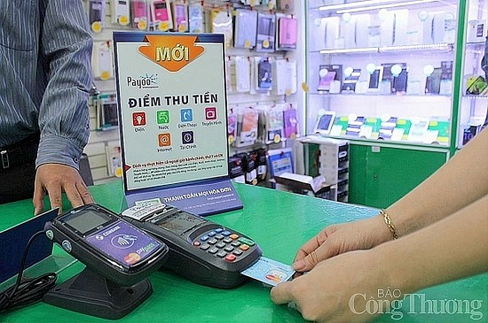 TP. Hồ Chí Minh: Trên 99% người dân thanh toán tiền điện không dùng tiền mặt
