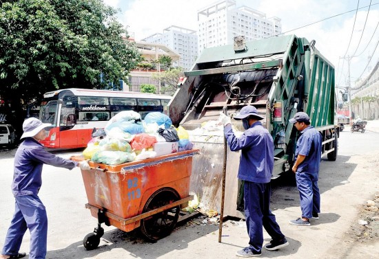 Biến rác thành tài nguyên: Vướng từ thu gom đến công nghệ