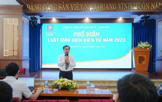 Phổ biến Luật Giao dịch điện tử 2023 tới người lao động Petrolimex Sài Gòn