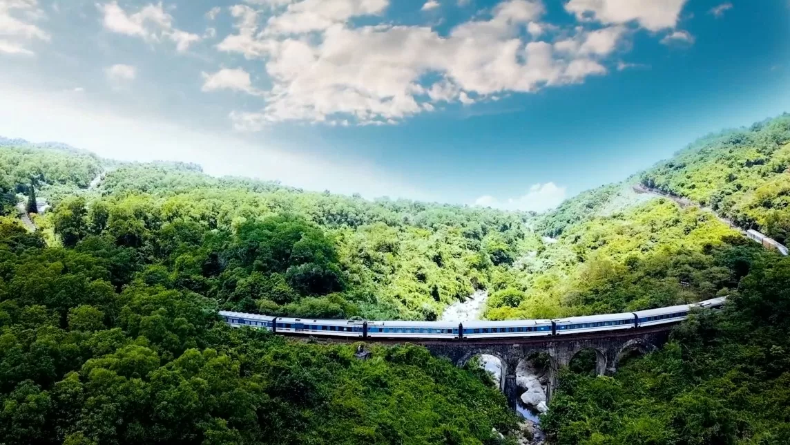 Cục Du lịch quốc gia Việt Nam “tung” clip quảng bá du lịch đường sắt