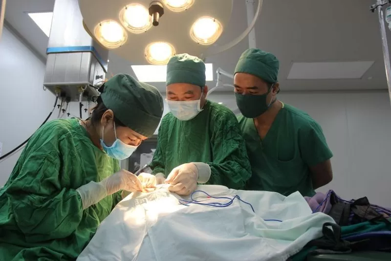 Lạng Sơn: 7 ngày phẫu thuật miễn phí cho gần 60 trẻ em có hoàn cảnh khó khăn