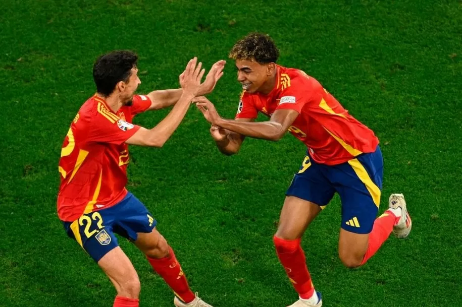 Dự đoán EURO: Siêu máy tính dự đoán Tây Ban Nha thắng Anh ở trận chung kết