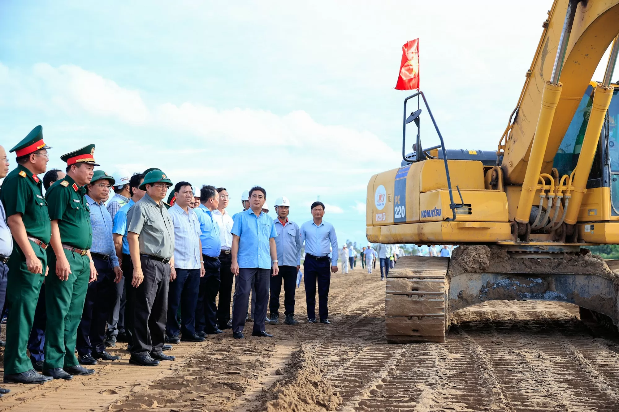 Thủ tướng: Dứt khoát hoàn thành cao tốc Cần Thơ-Cà Mau vào cuối năm 2025