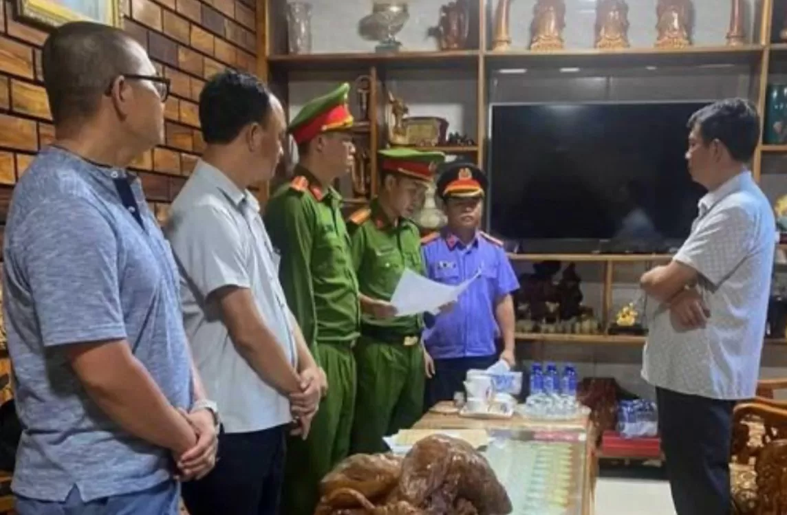 Quảng Trị: Khởi tố bắt tạm giam Phó Chủ tịch huyện Hướng Hóa