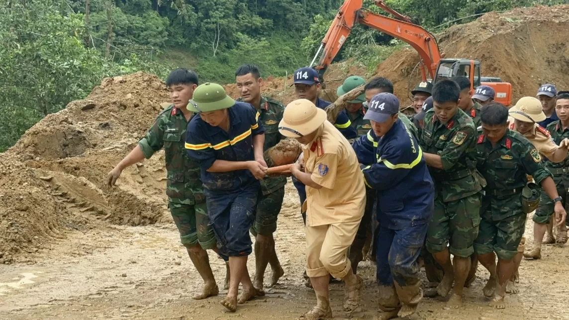 Cập nhật vụ sạt lở đất ở Hà Giang: 15 người thương vong, huy động 500 người tham gia tìm kiếm