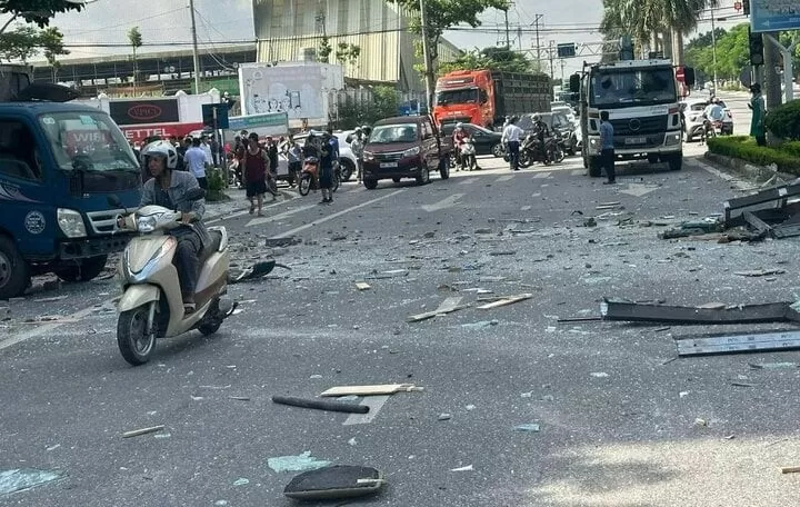Vĩnh Phúc: 7 người bị thương sau vụ nổ lớn tại quán ăn sắp khai trương