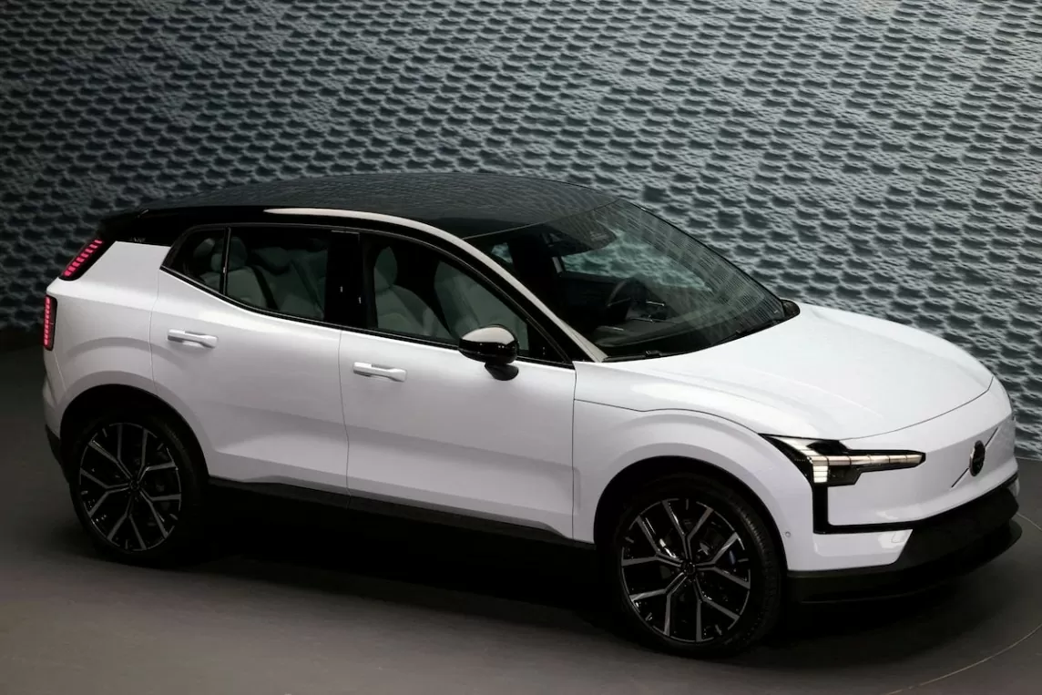 Volvo có động thái mới trước hàng rào thuế quan với xe điện Trung Quốc