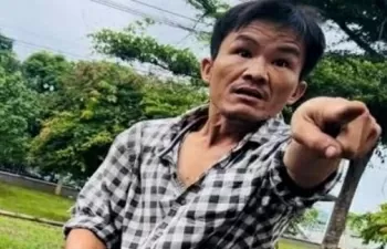 Đồng Nai: Tạm giữ tài xế dùng dao tấn công cảnh sát tại Long Khánh