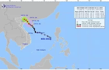 Bão số 2 tiến gần Quảng Ninh - Hải Phòng khoảng 120km, biển động rất mạnh