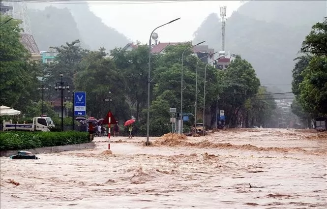 Thủ tướng chỉ đạo tập trung khắc phục hậu quả mưa lũ do ảnh hưởng của bão số 2