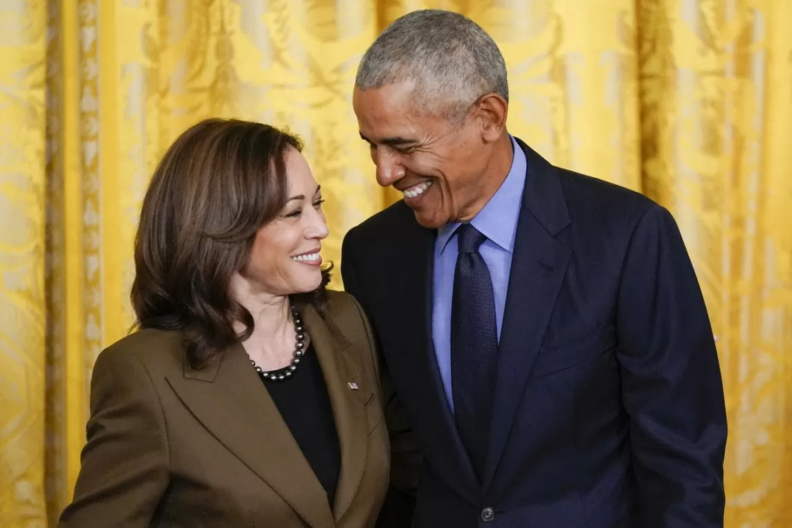 Cựu Tổng thống Mỹ Obama sẽ ủng hộ bà Harris hết mình