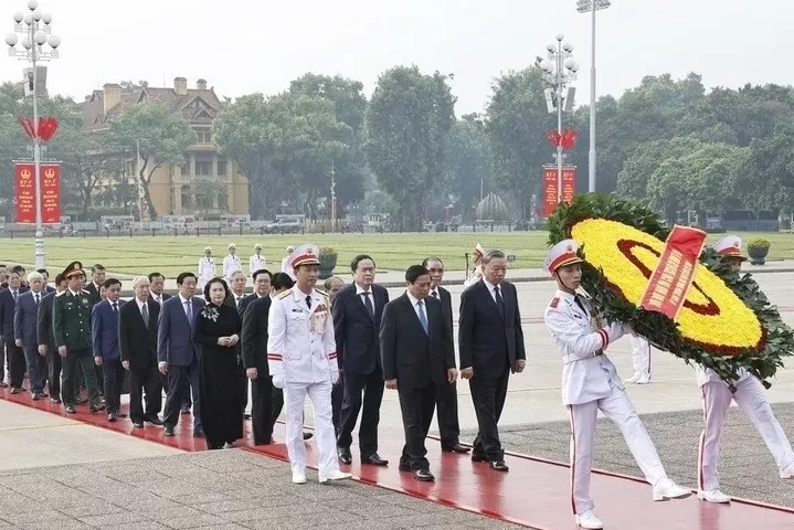 Lãnh đạo Đảng, Nhà nước viếng Chủ tịch Hồ Chí Minh và các anh hùng liệt sỹ