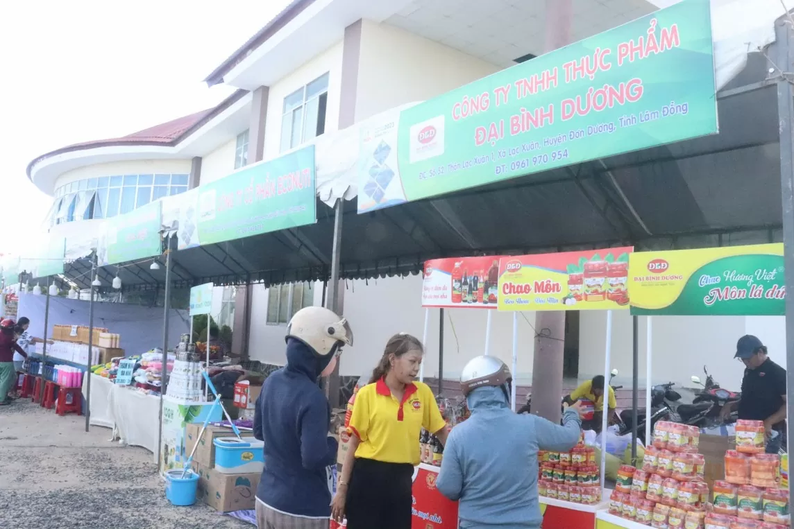 Cơ hội xúc tiến thương mại qua phiên chợ hàng Việt về miền núi, hải đảo