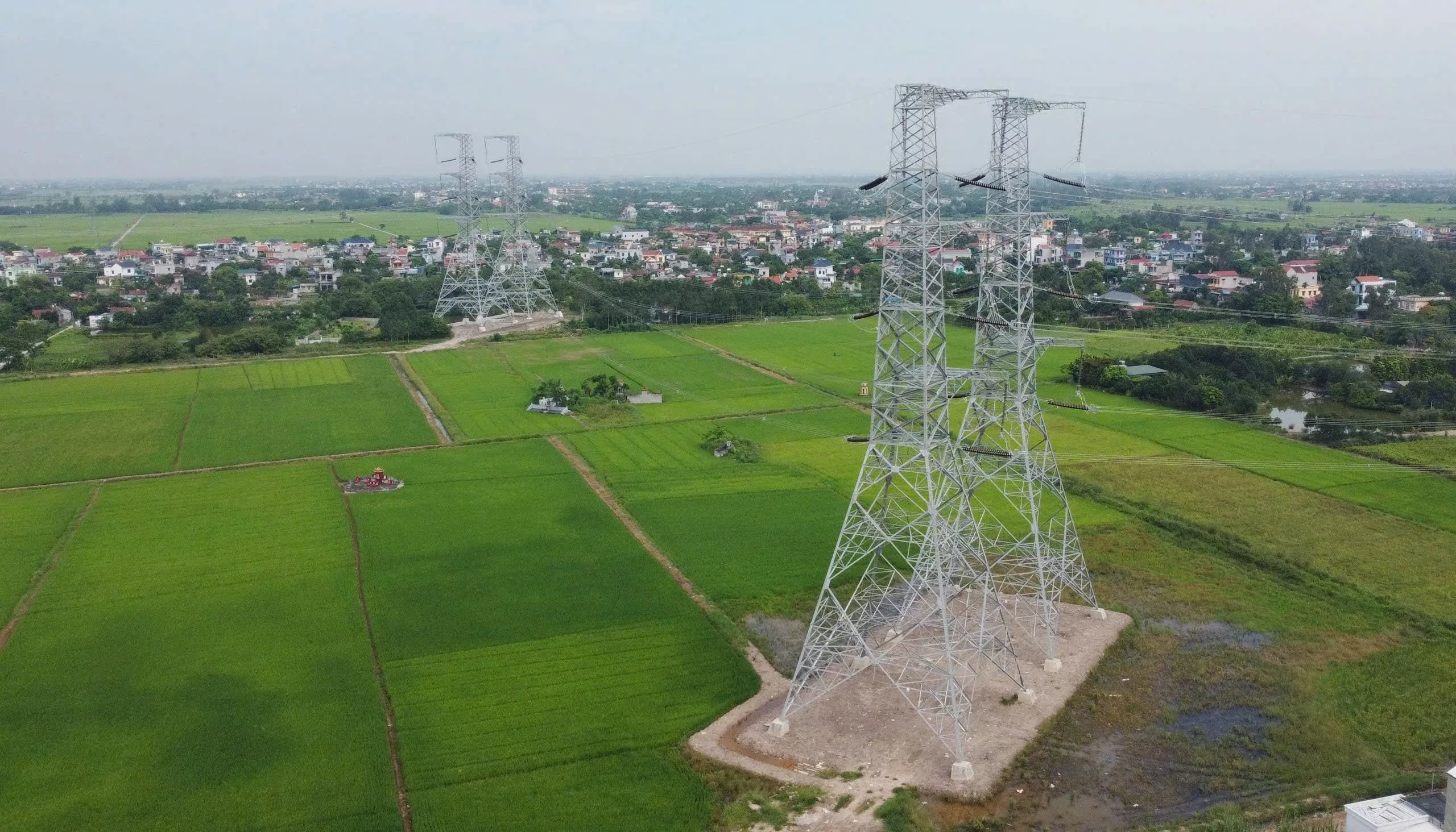 Thái Bình: Chủ tịch UBND huyện Vũ Thư làm thơ về Dự án đường dây 500 kV mạch 3